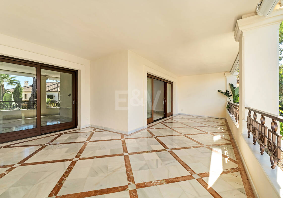 Elegante Wohnung in der exklusiven Wohnanlage Los Monteros Playa