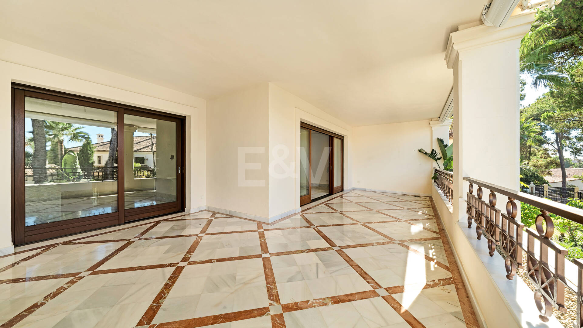 Elegante Wohnung in der exklusiven Wohnanlage Los Monteros Playa