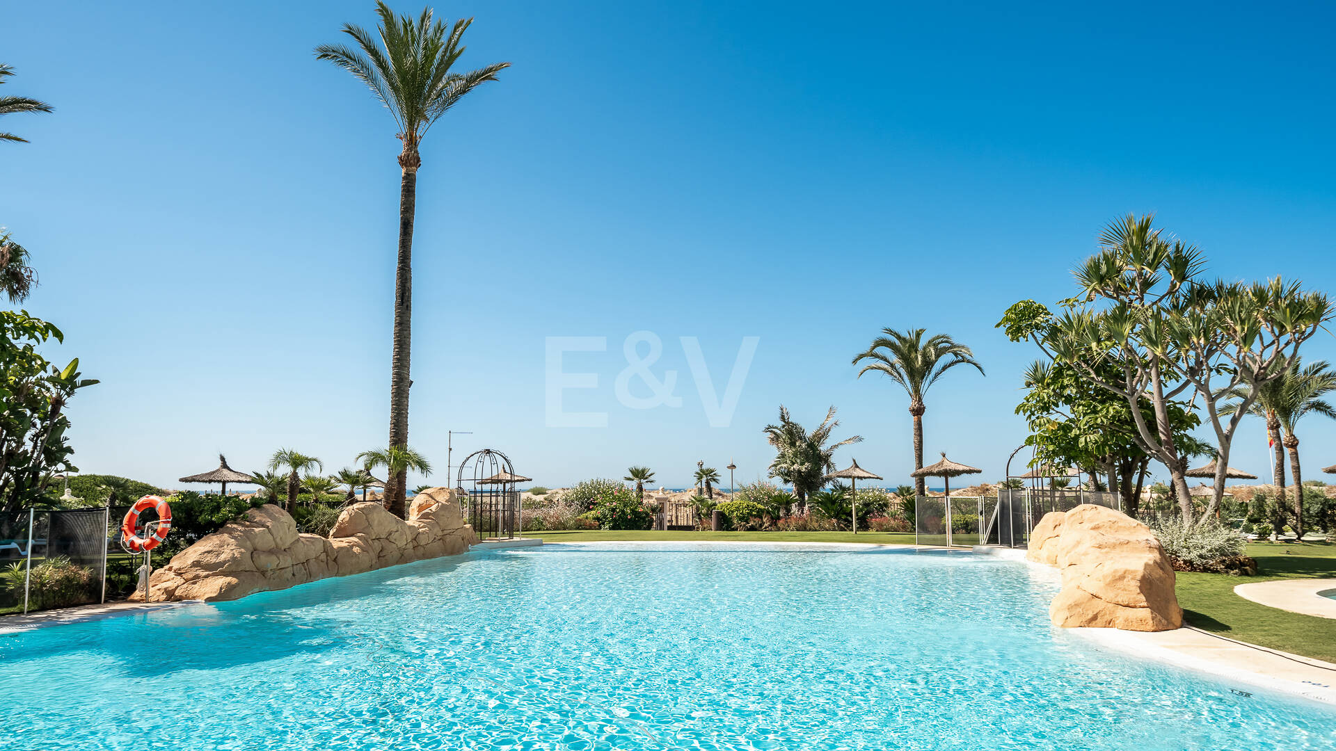 Elegante Wohnung in der exklusiven Wohnanlage Los Monteros Playa
