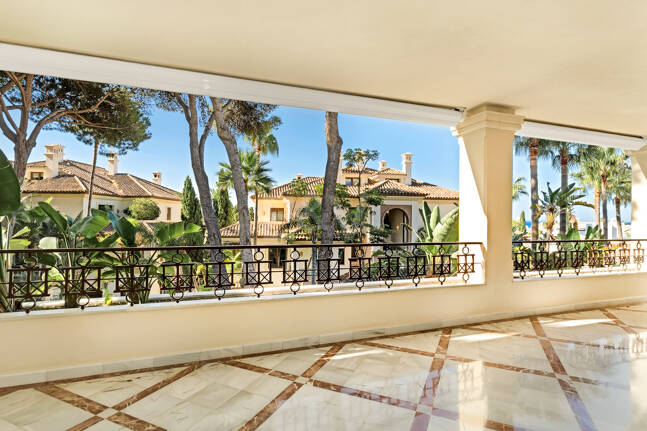 Elegante Wohnung in der exklusiven Wohnanlage Los Monteros Playa