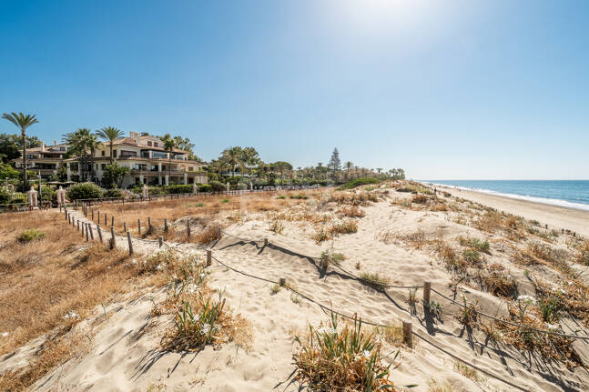 Elegante Wohnung in der exklusiven Wohnanlage Los Monteros Playa