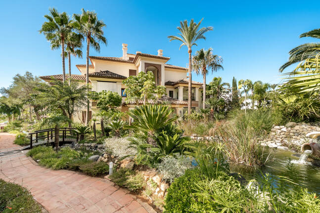 Elegante Wohnung in der exklusiven Wohnanlage Los Monteros Playa