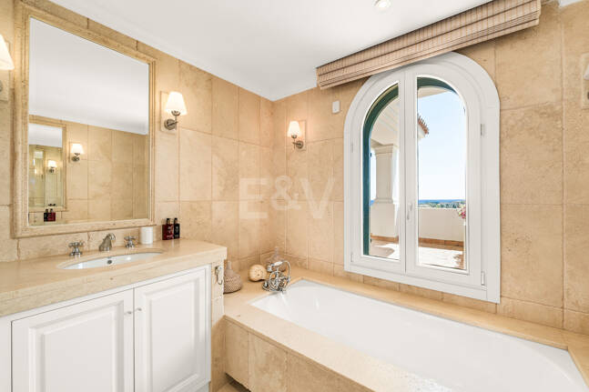Exceptional Villa in Cascada de Camoján, Marbella