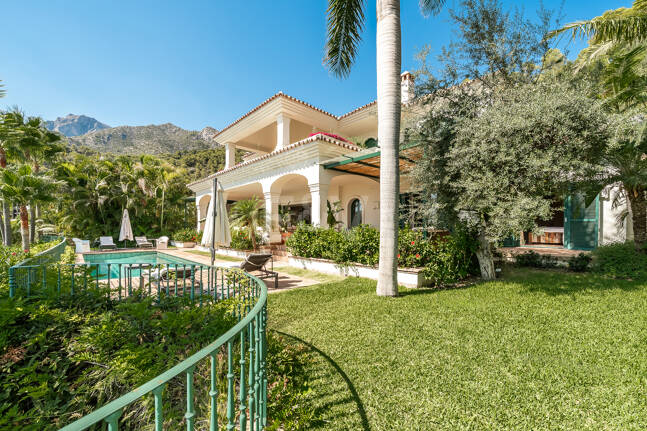 Außergewöhnliche Villa in Cascada de Camoján, Marbella