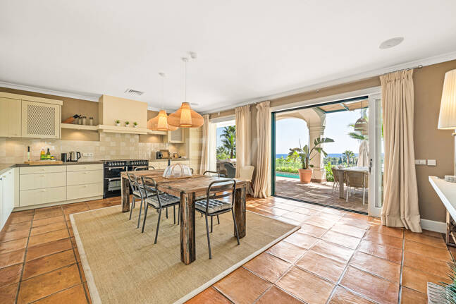 Exceptional Villa in Cascada de Camoján, Marbella