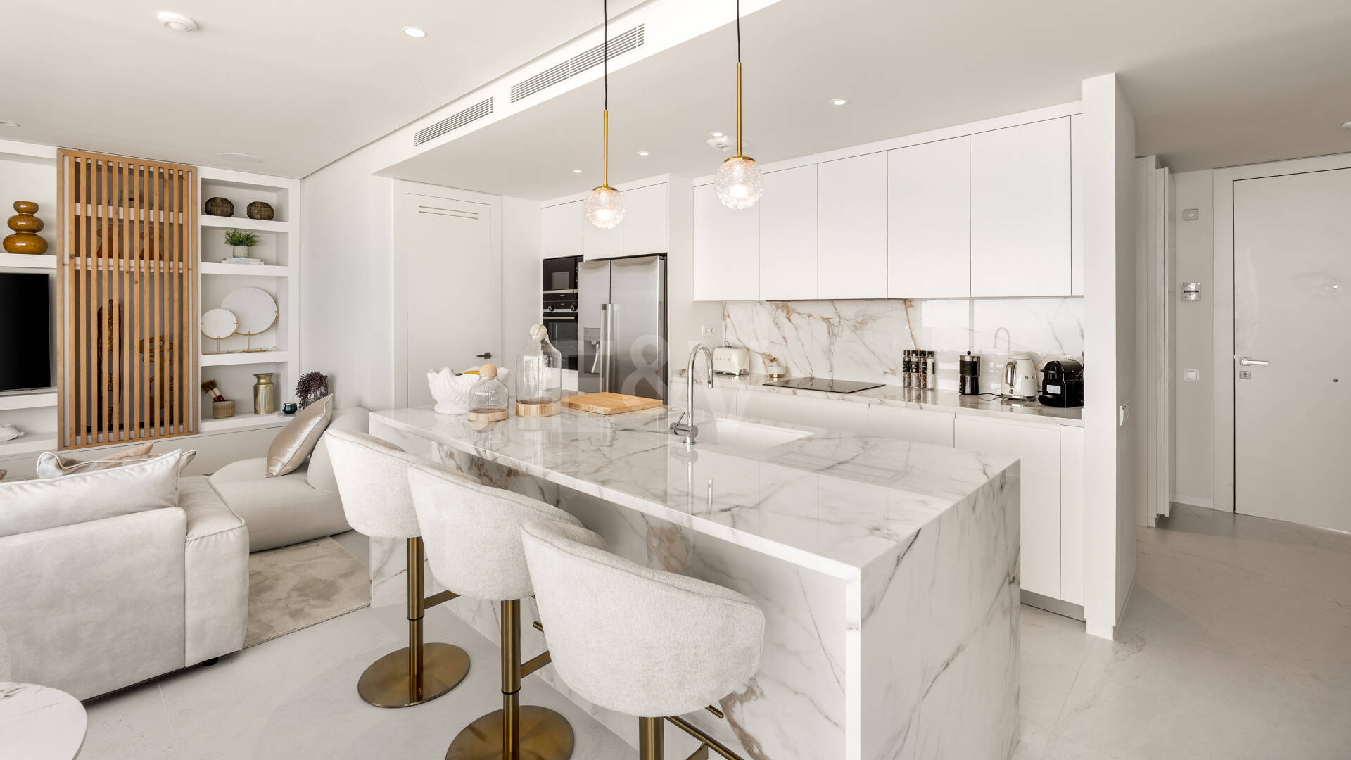 Palo Alto Duplex Penthouse with Panoramic Sea Views