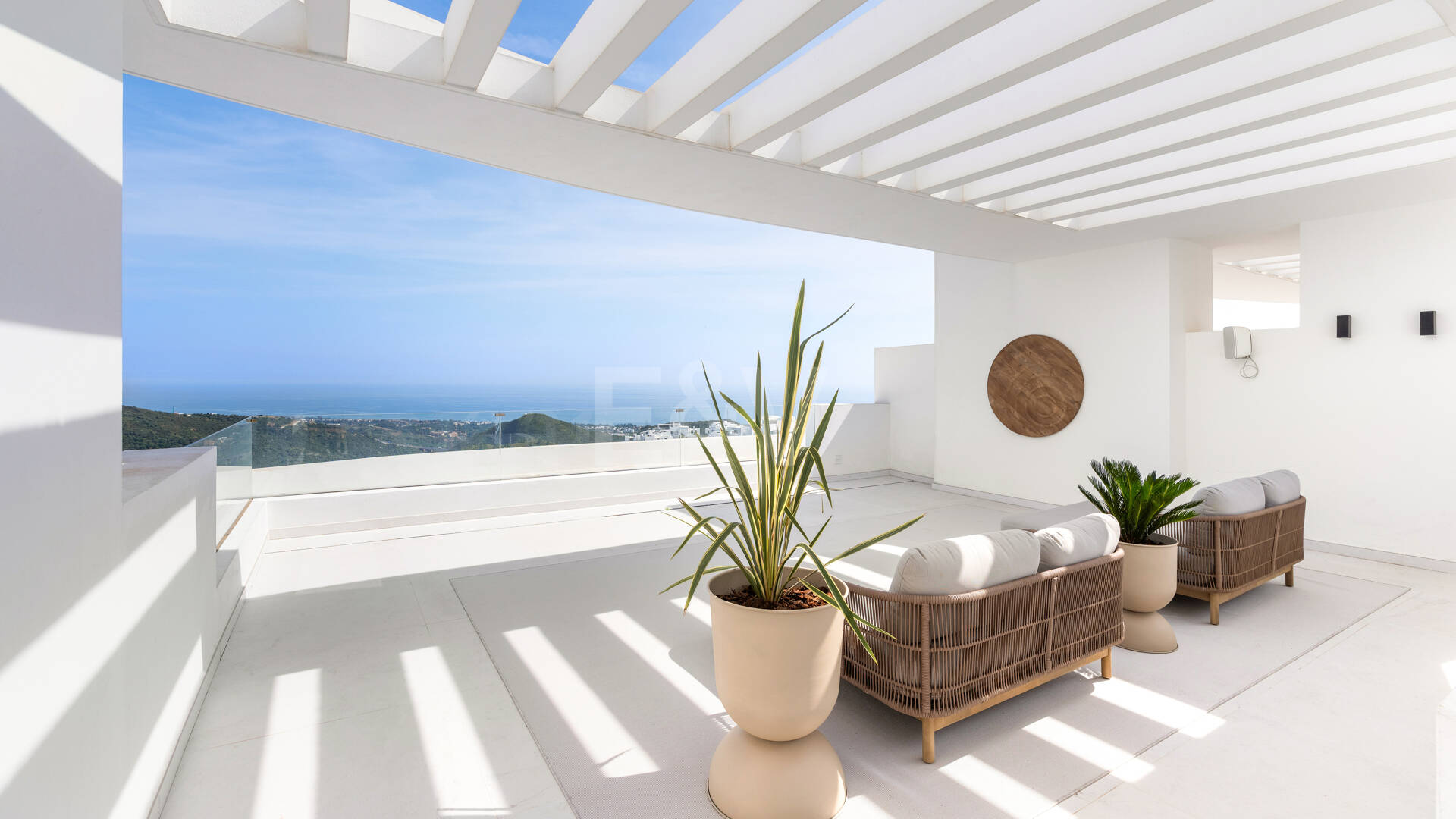 Palo Alto Duplex Penthouse with Panoramic Sea Views