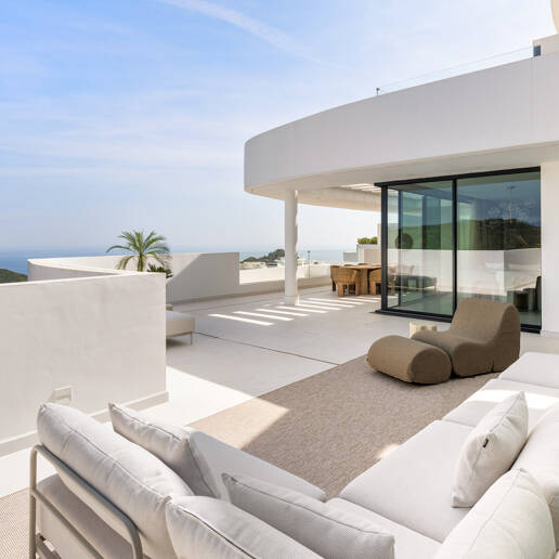Palo Alto Duplex Penthouse with Panoramic Sea Views