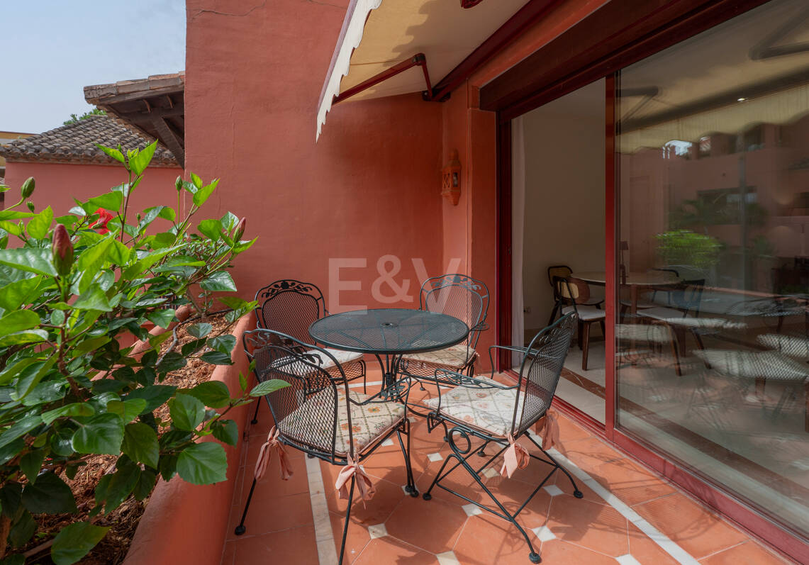 3-Schlafzimmer-Apartment in Elviria – Strandnahes Wohnen & Vielseitig Nutzbare Terrasse