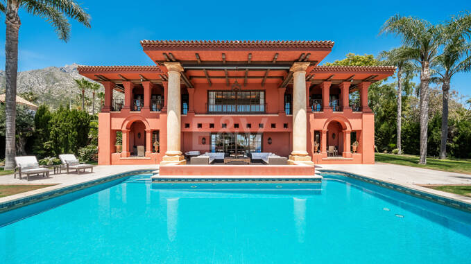 Eine außergewöhnliche Luxusvilla in Marbellas prestigeträchtigster Wohnlage