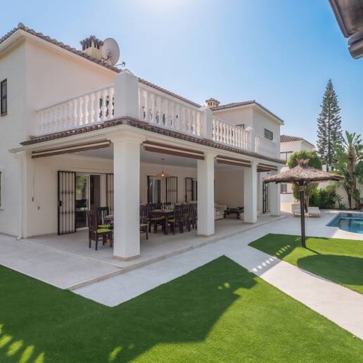 Family Villa Steps from the Golf Club in Guadalmina Alta