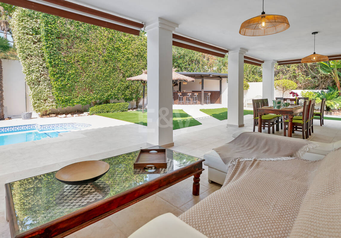 Family Villa Steps from the Golf Club in Guadalmina Alta
