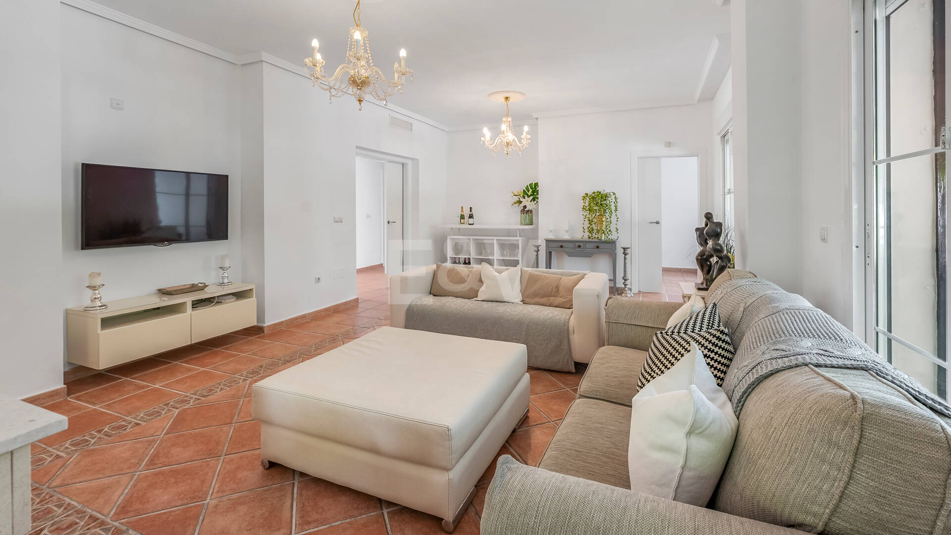 Family Villa Steps from the Golf Club in Guadalmina Alta