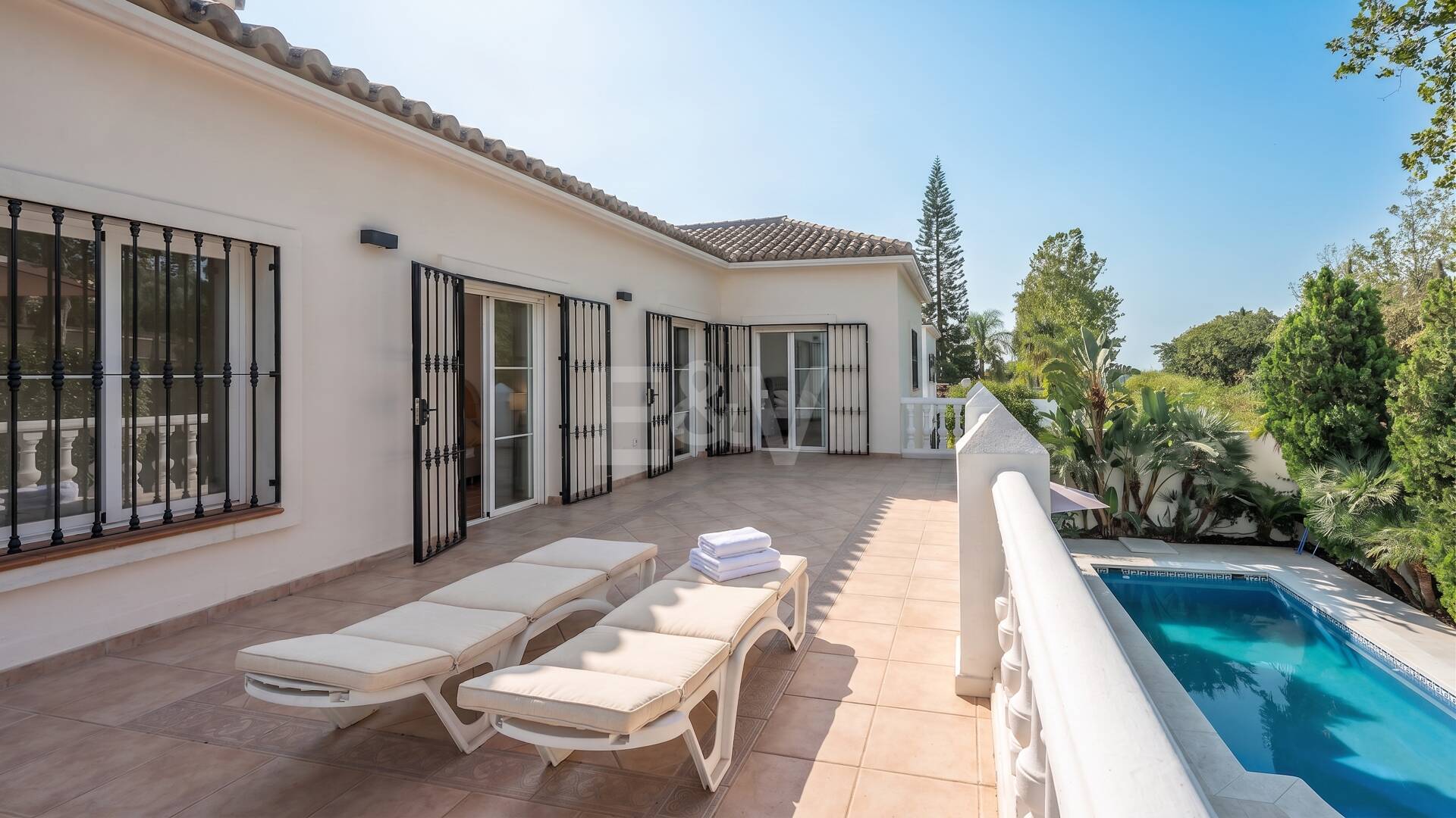 Family Villa Steps from the Golf Club in Guadalmina Alta