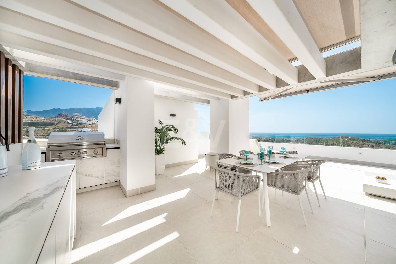 Penthouse avec vue panoramique sur la mer et la montagne à Real de La Quinta