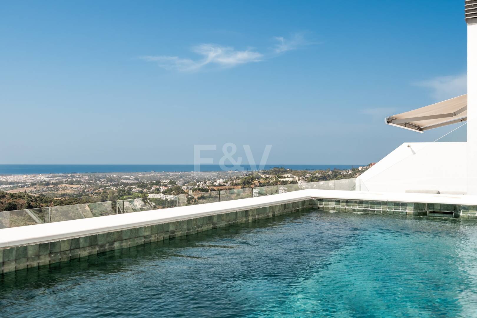 Penthouse avec vue panoramique sur la mer et la montagne à Real de La Quinta