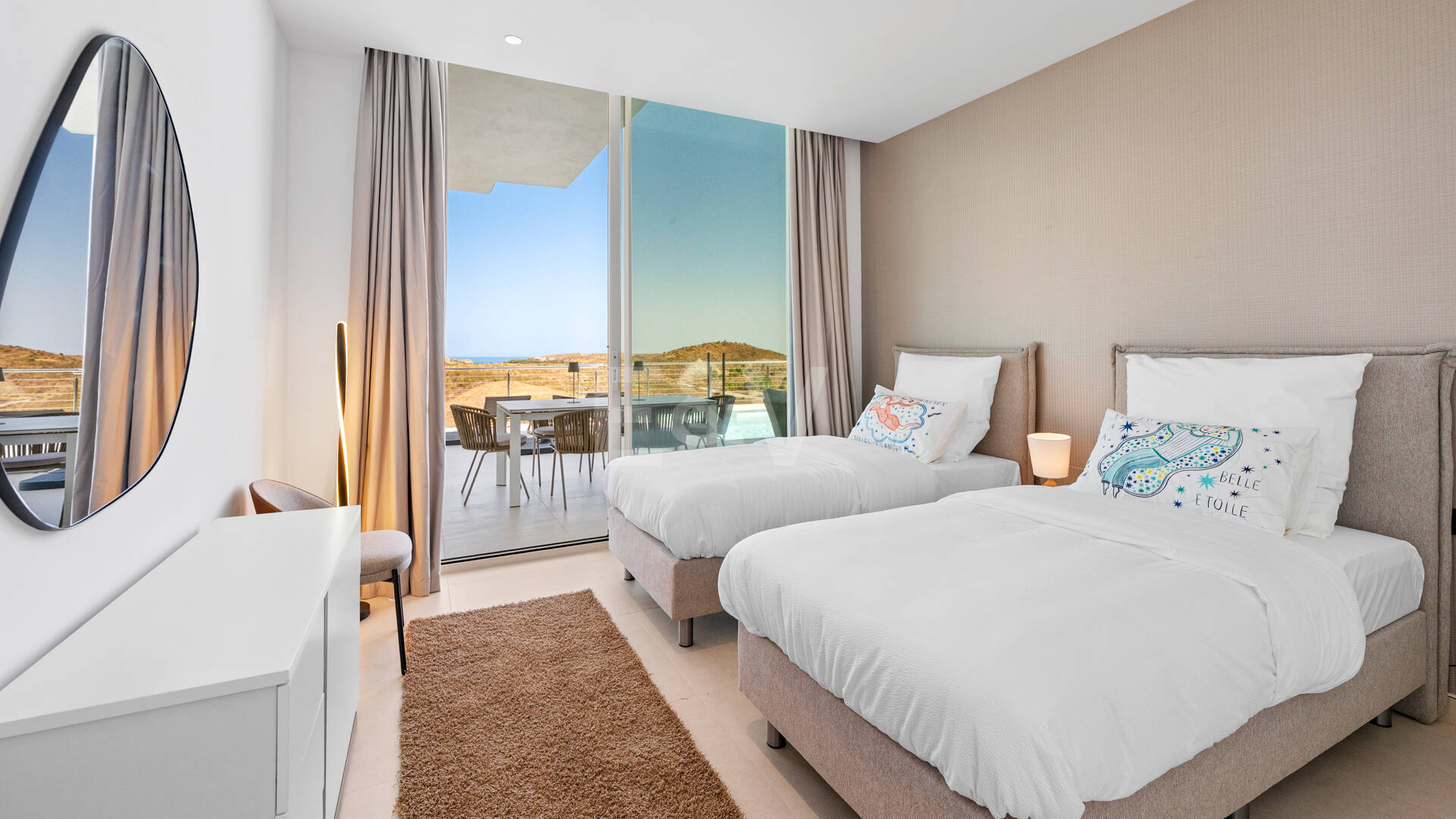 Appartement rez de chaussée à louer en Marbella Club Golf Resort, Benahavis