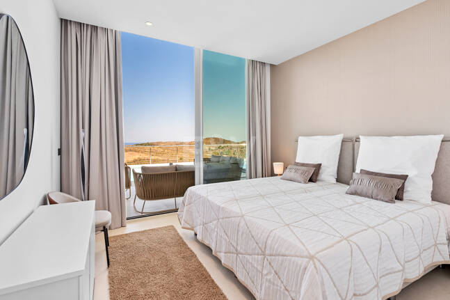 Appartement rez de chaussée à louer en Marbella Club Golf Resort, Benahavis