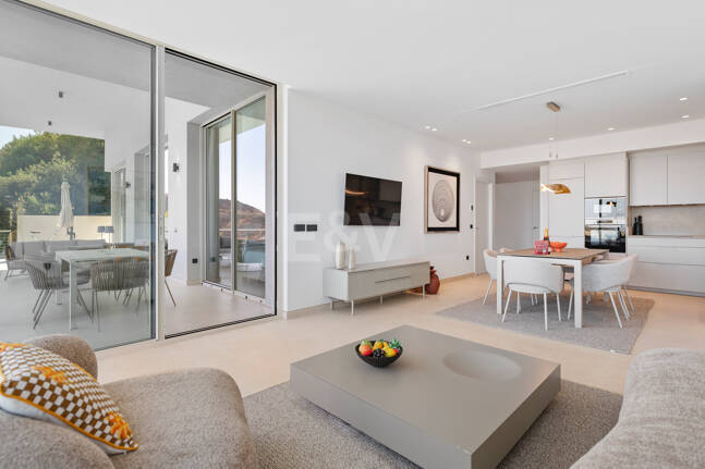 Appartement rez de chaussée à louer en Marbella Club Golf Resort, Benahavis