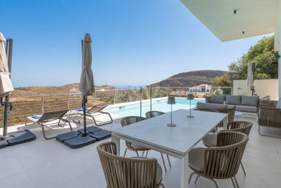 Appartement rez de chaussée à louer en Marbella Club Golf Resort, Benahavis