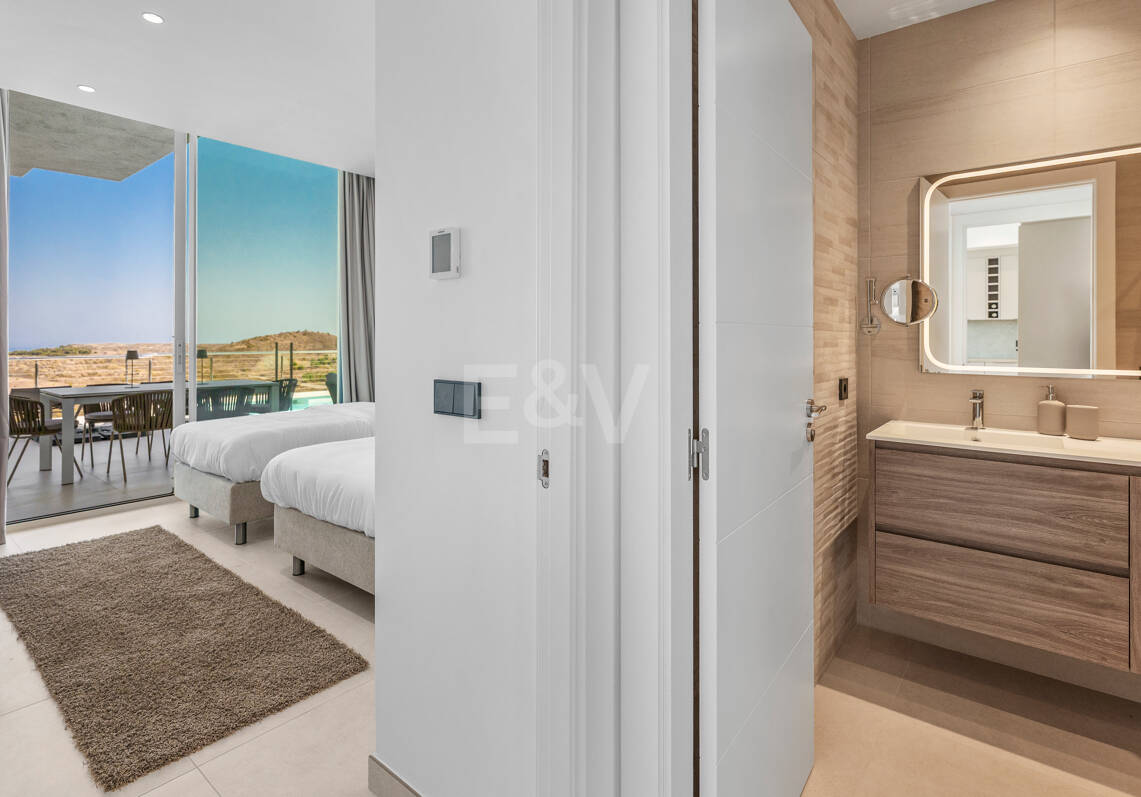 Appartement rez de chaussée à louer en Marbella Club Golf Resort, Benahavis