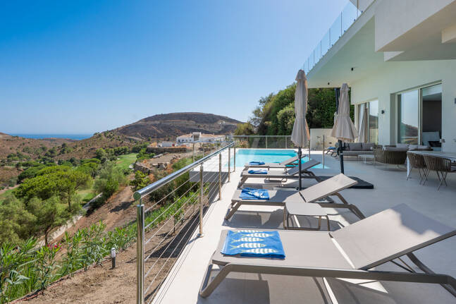Appartement rez de chaussée à louer en Marbella Club Golf Resort, Benahavis