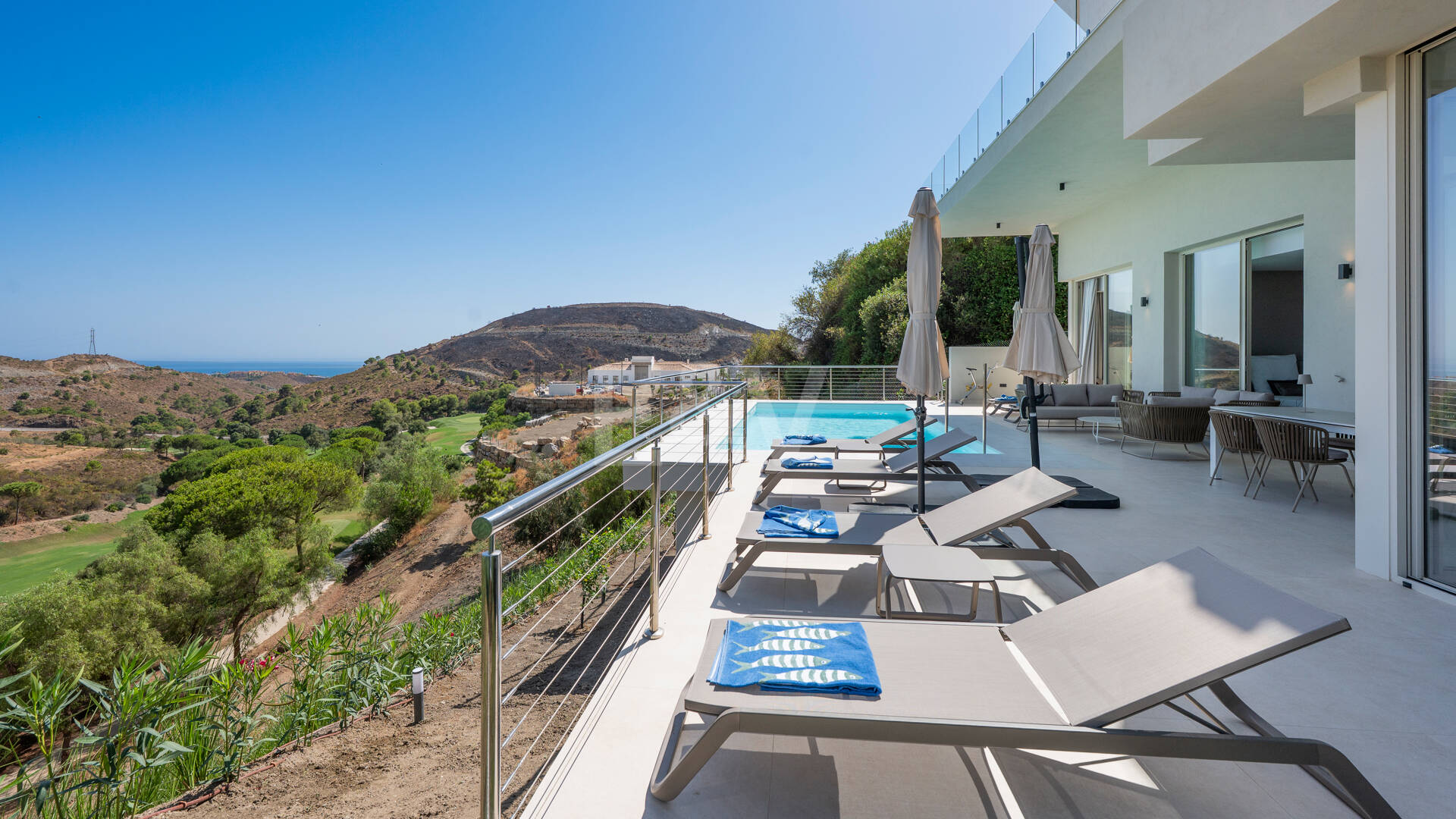 Appartement rez de chaussée à louer en Marbella Club Golf Resort, Benahavis
