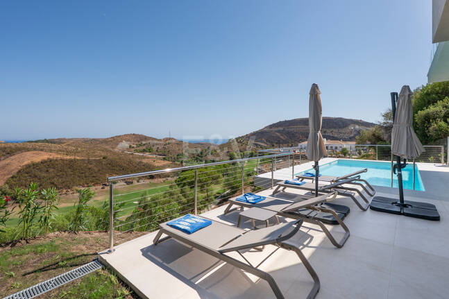 Appartement rez de chaussée à louer en Marbella Club Golf Resort, Benahavis