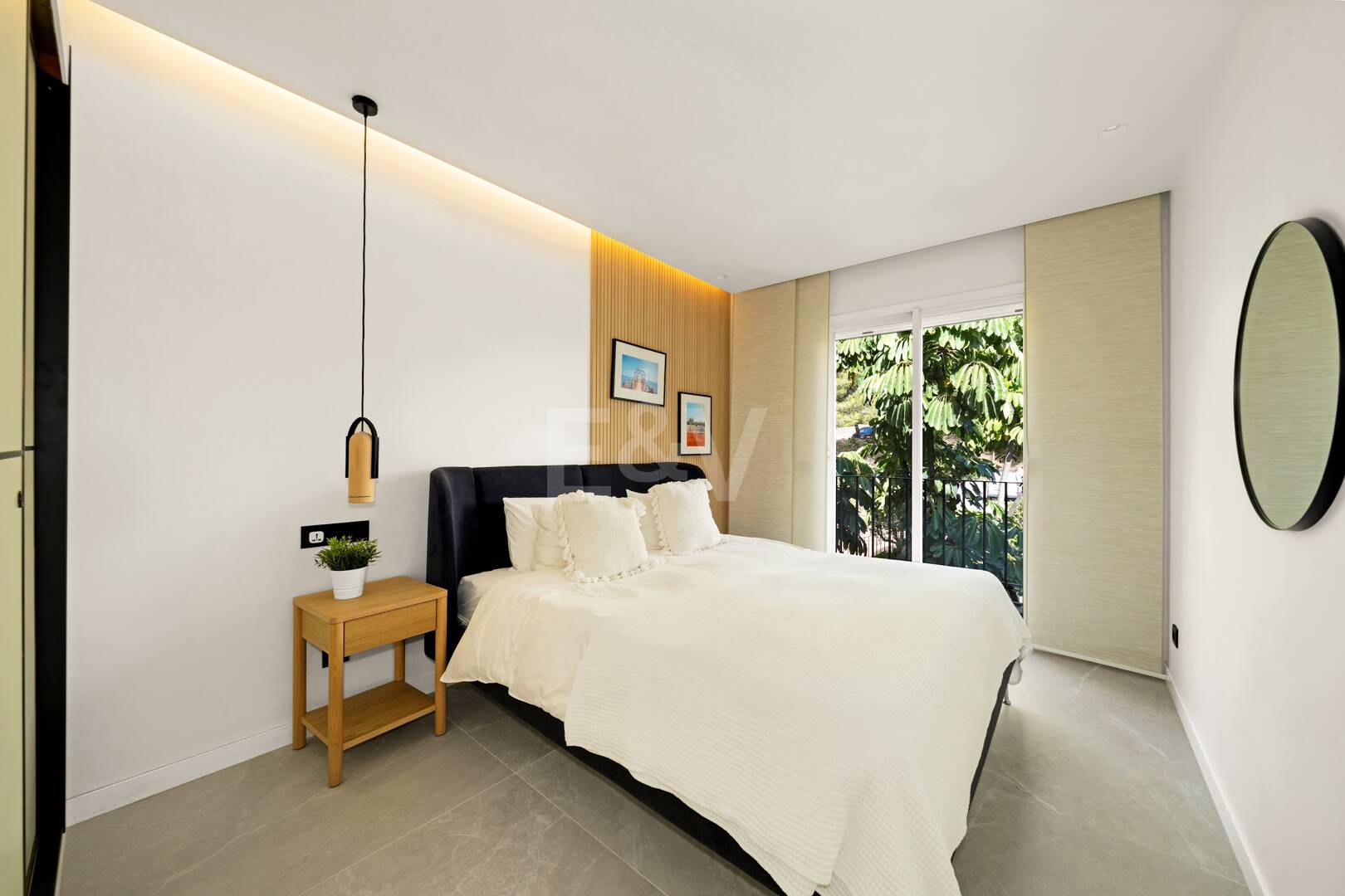 Renoviertes Duplex-Penthouse mit Panoramablick am Golfplatz La Quinta in Benahavís