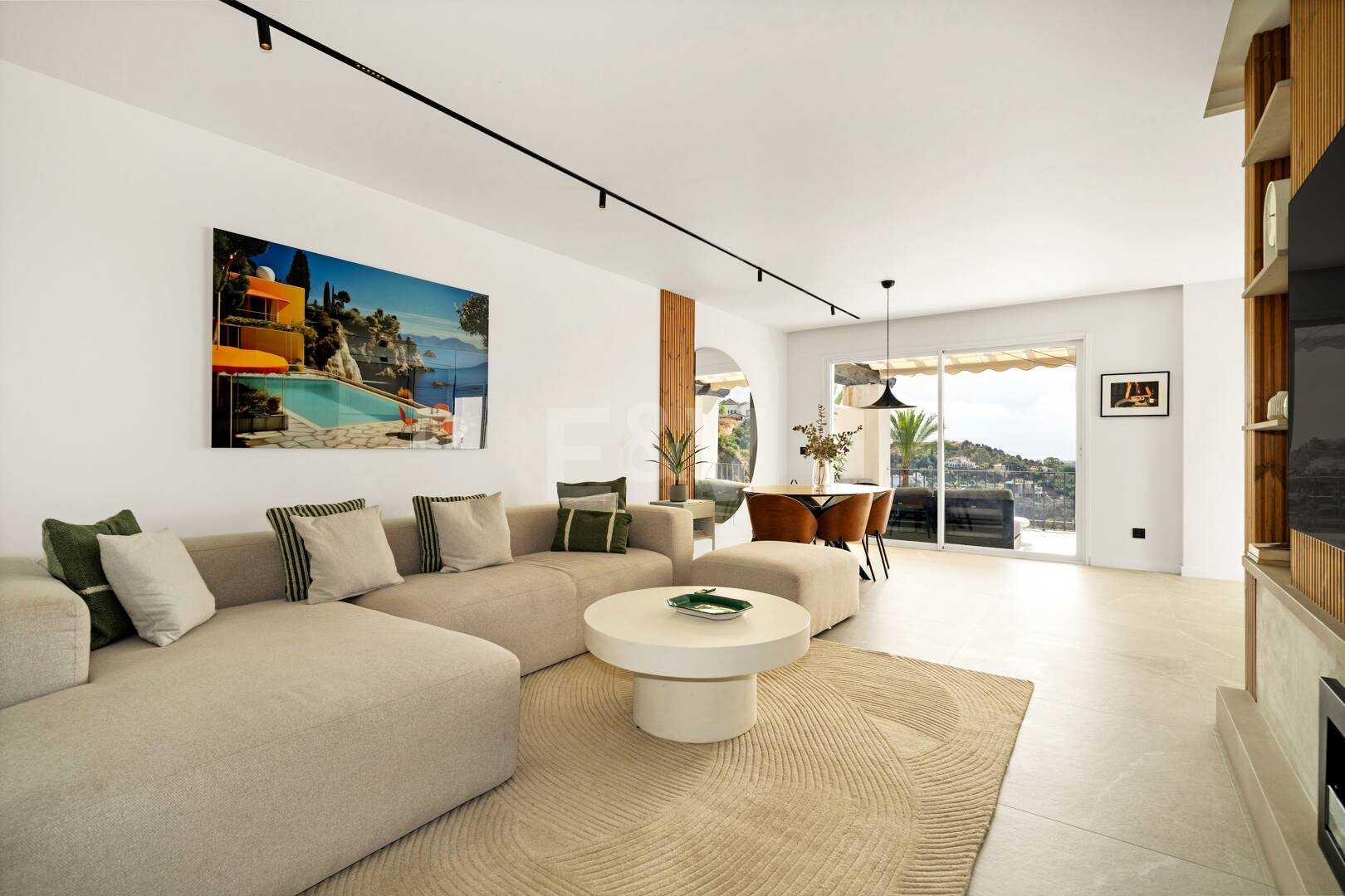 Renoviertes Duplex-Penthouse mit Panoramablick am Golfplatz La Quinta in Benahavís