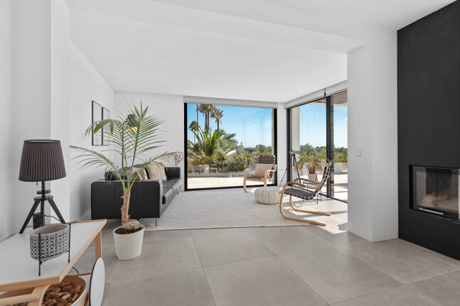 Villa de inspiración escandinava en Elviria Este, Marbella