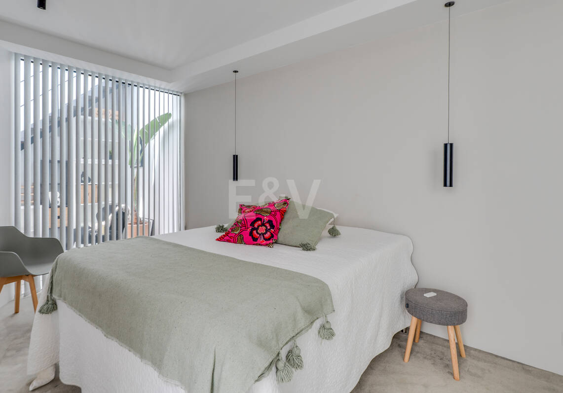 Villa de inspiración escandinava en Elviria Este, Marbella