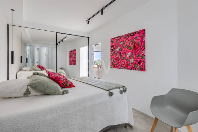 Villa de inspiración escandinava en Elviria Este, Marbella