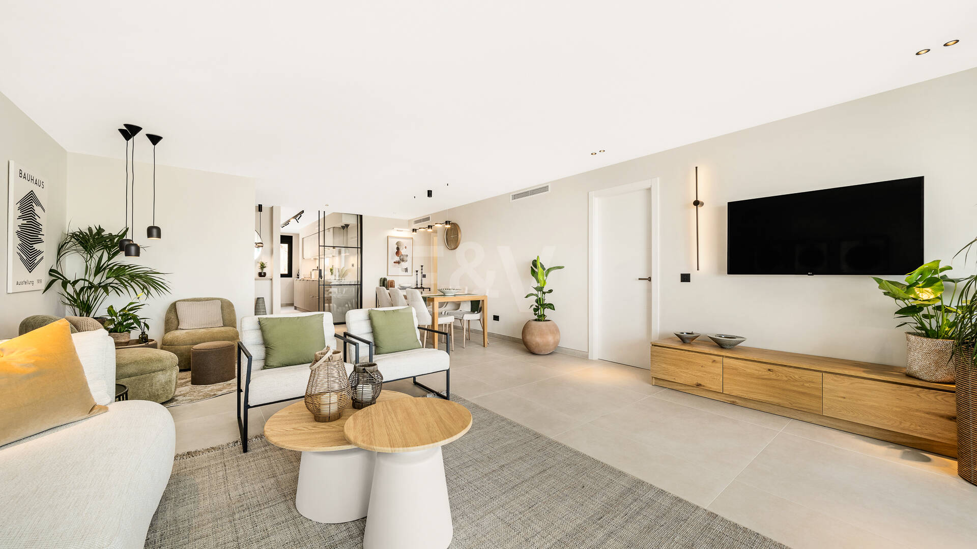 Appartement moderne avec vue sur la montagne et la mer à proximité de Puerto Banus