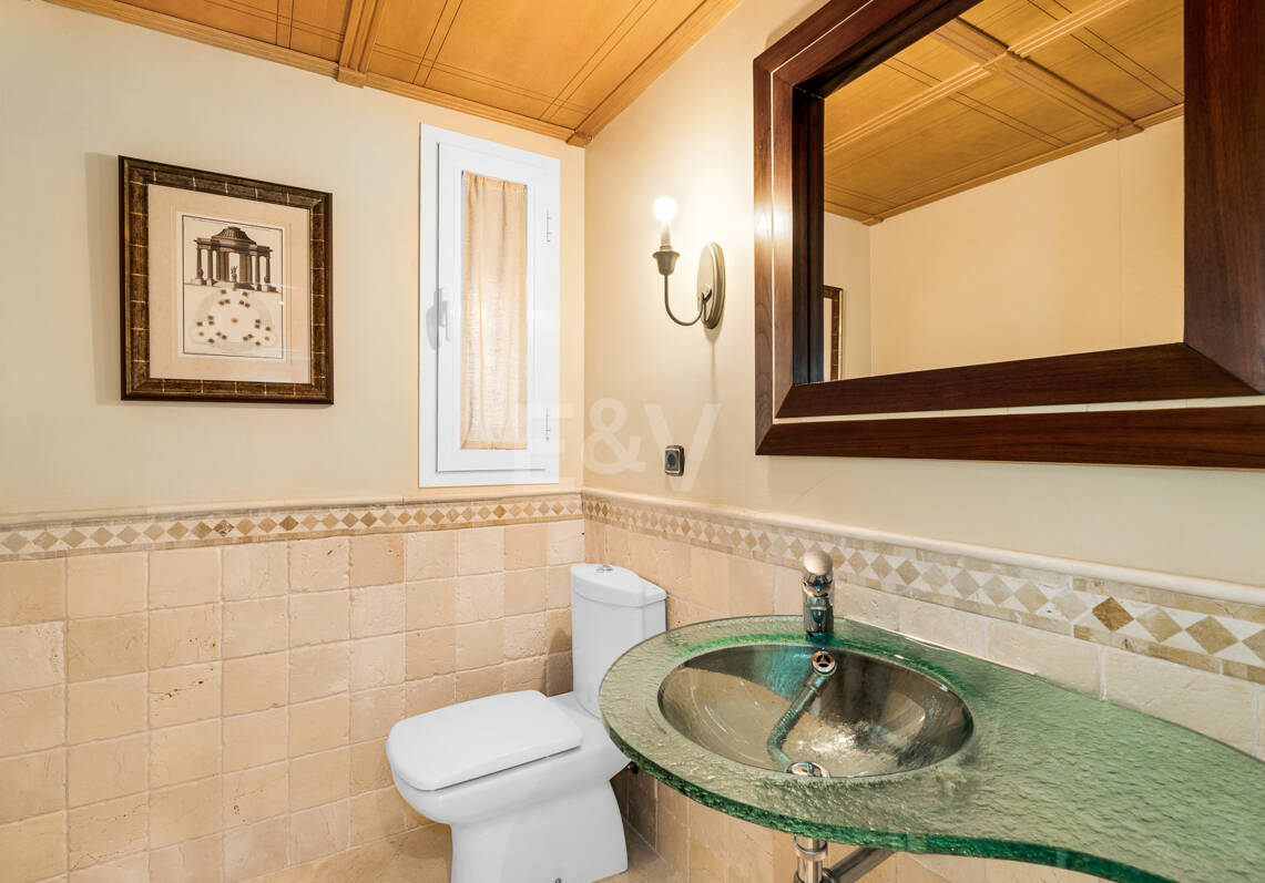Elegante ático duplex de tres dormitorios en Lagos de Sierra Blanca