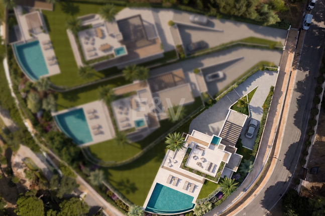 Brand-New Contemporary Villa with Panoramic Sea & Mountain Views in Elviria