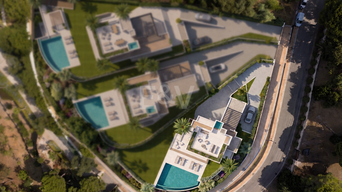 Brand-New Contemporary Villa with Panoramic Sea & Mountain Views in Elviria