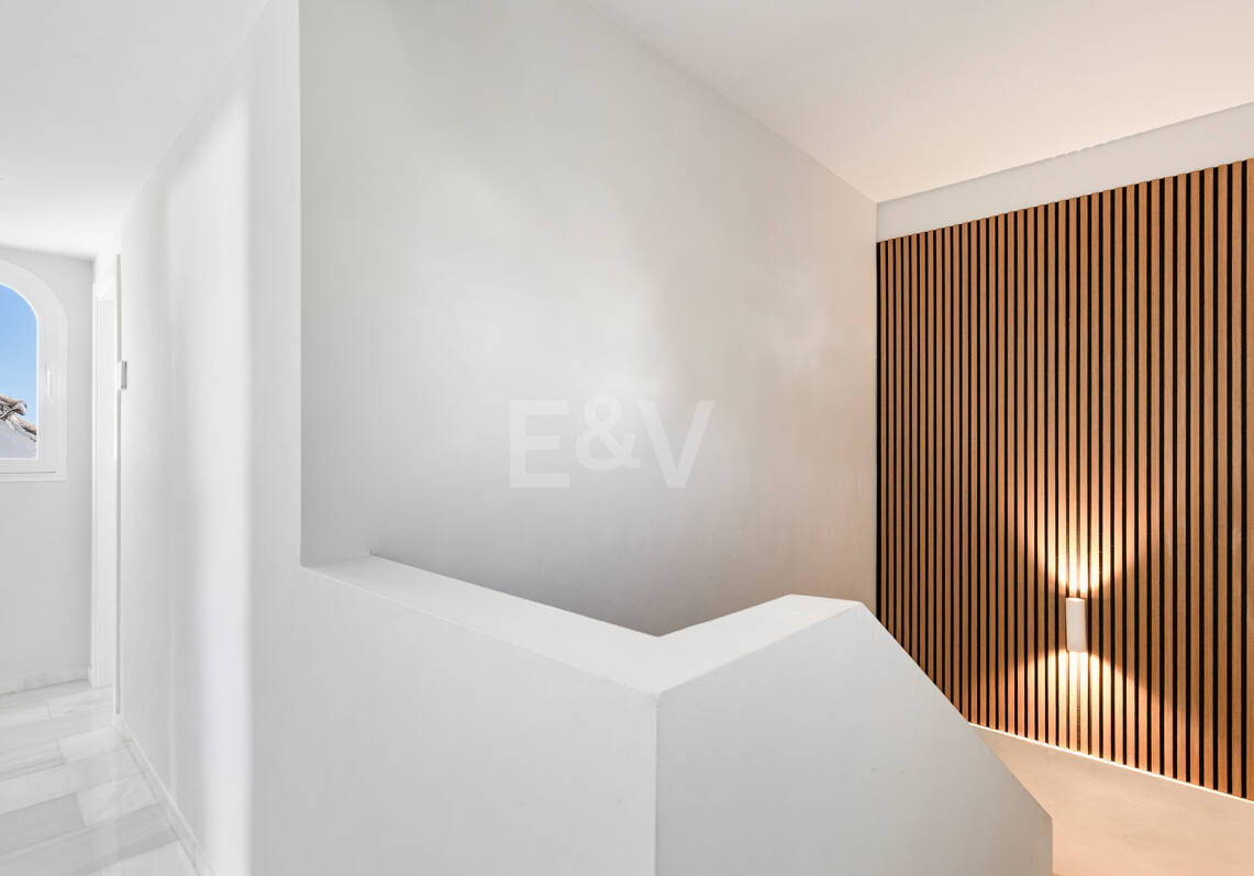 Duplex Penthouse w pierwszej lokalizacji w Nueva Andalucía