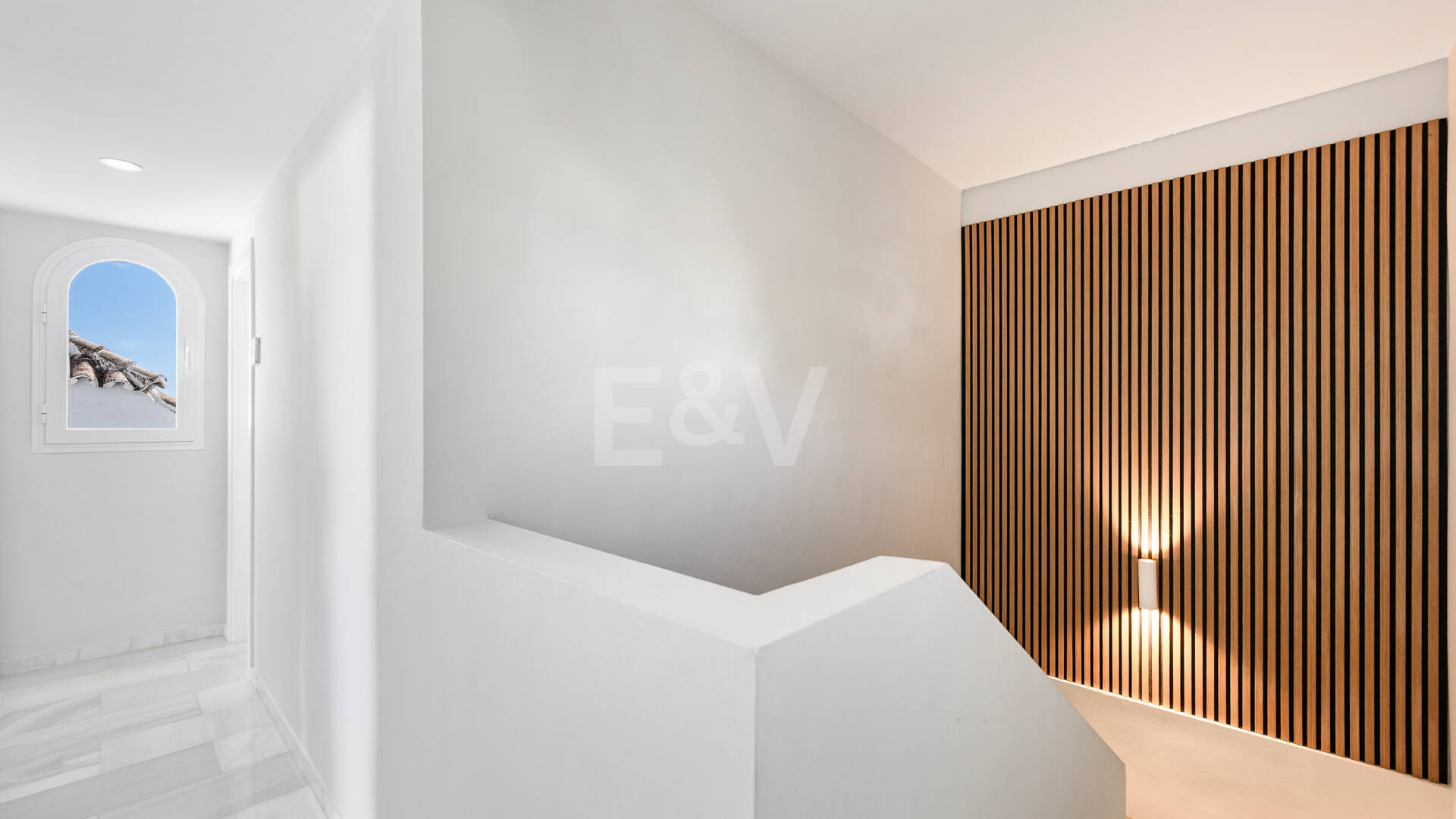 Duplex Penthouse w pierwszej lokalizacji w Nueva Andalucía