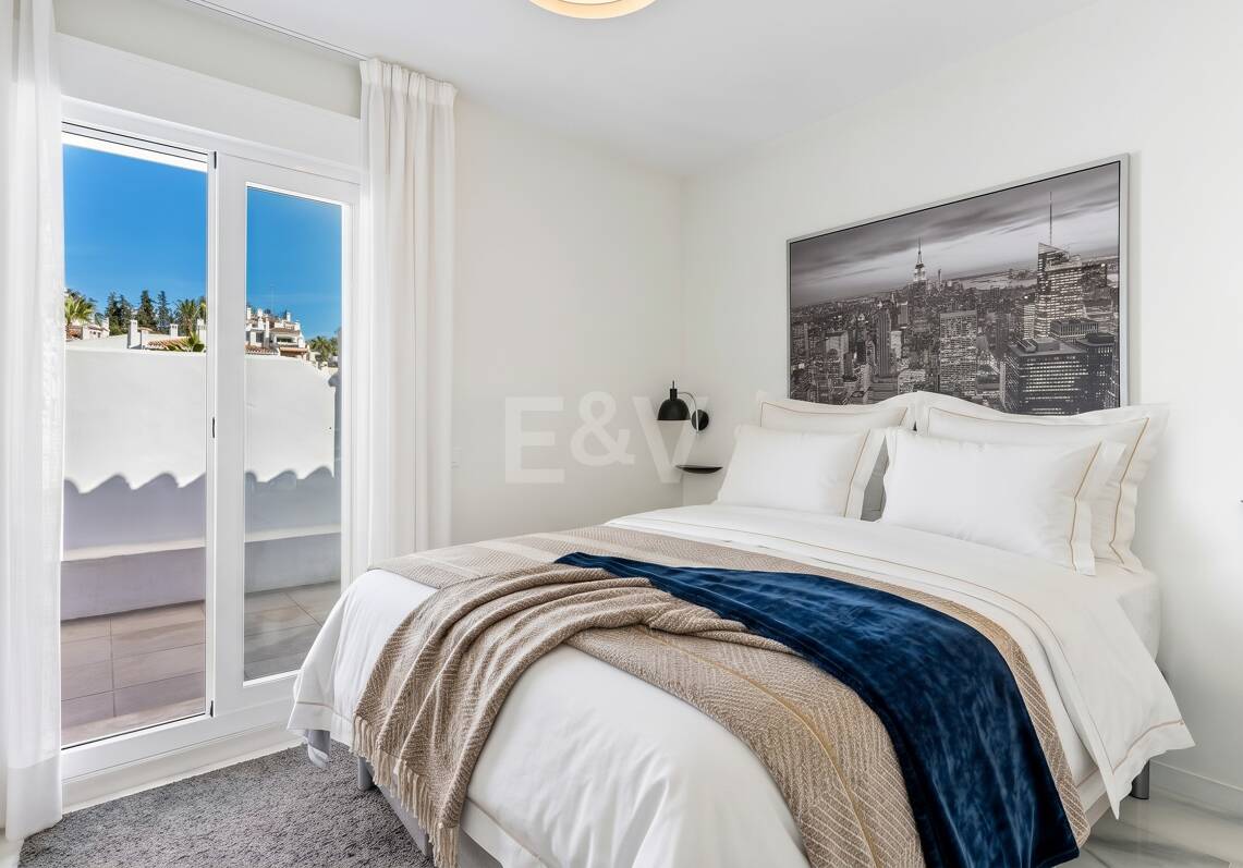 Duplex Penthouse w pierwszej lokalizacji w Nueva Andalucía