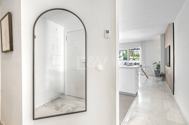 Duplex Penthouse w pierwszej lokalizacji w Nueva Andalucía