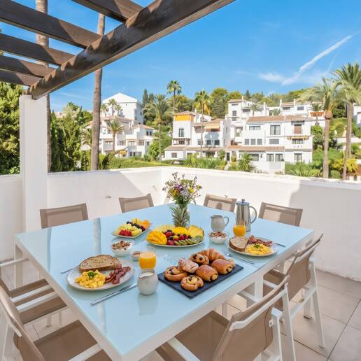 Duplex Penthouse w pierwszej lokalizacji w Nueva Andalucía