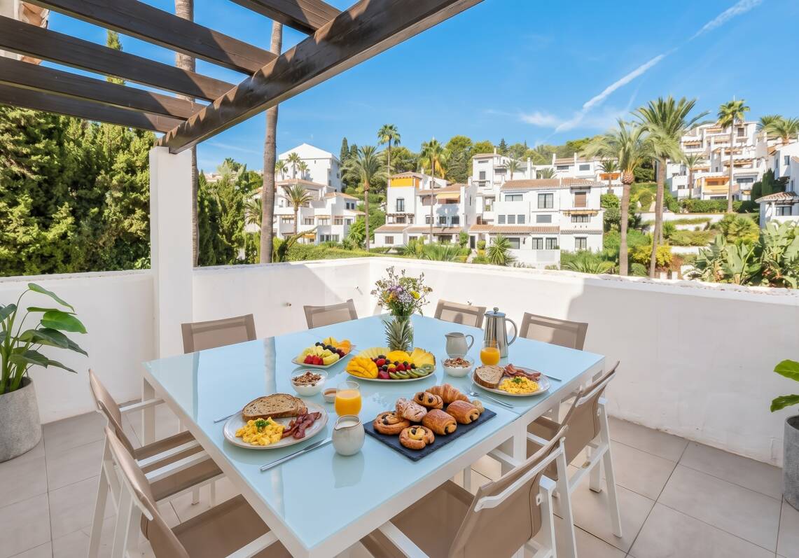 Duplex Penthouse w pierwszej lokalizacji w Nueva Andalucía