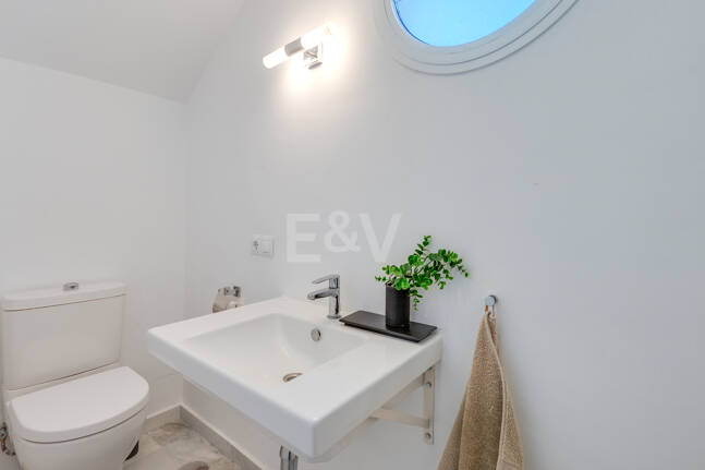 Duplex Penthouse w pierwszej lokalizacji w Nueva Andalucía