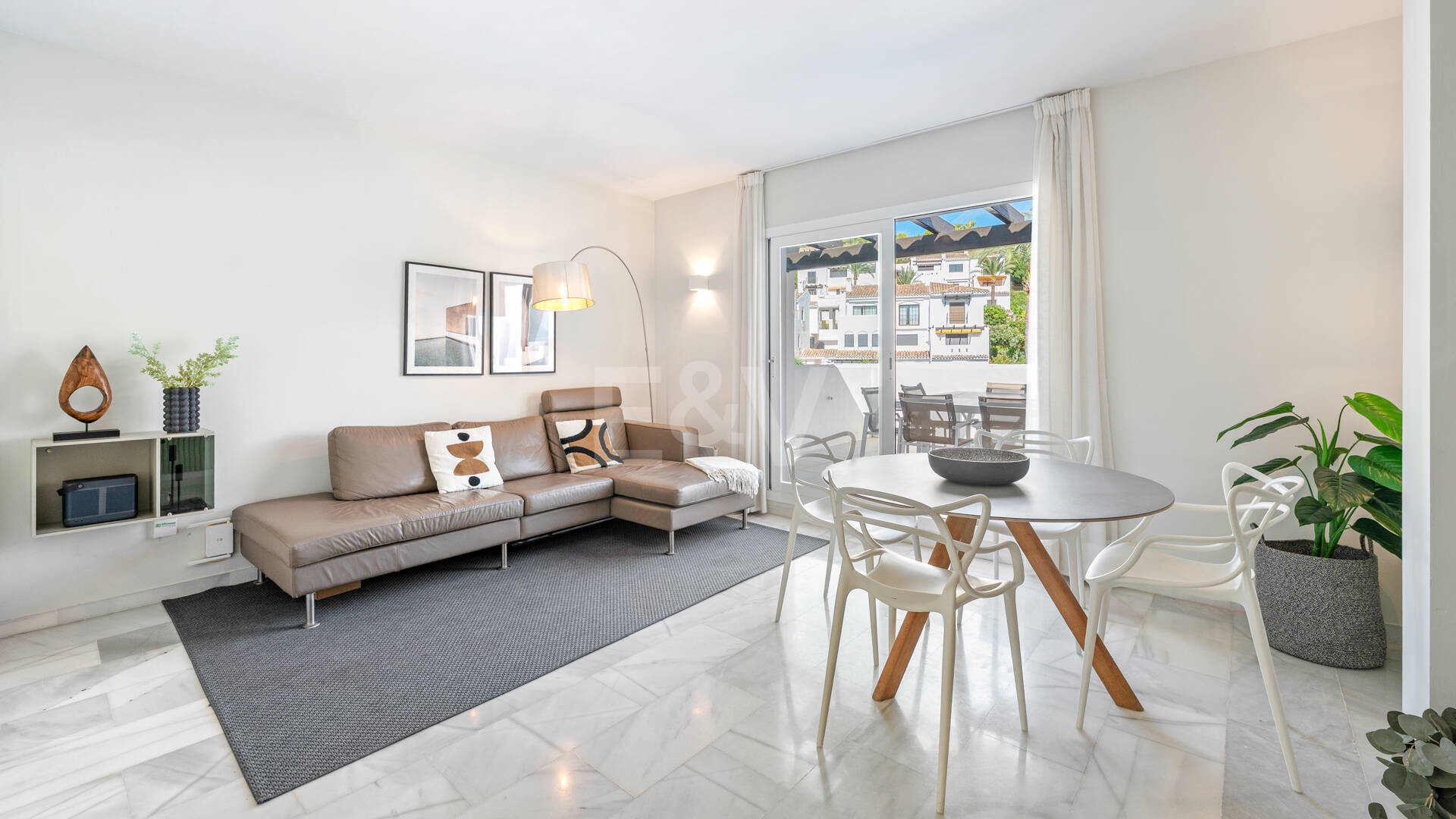 Duplex Penthouse w pierwszej lokalizacji w Nueva Andalucía
