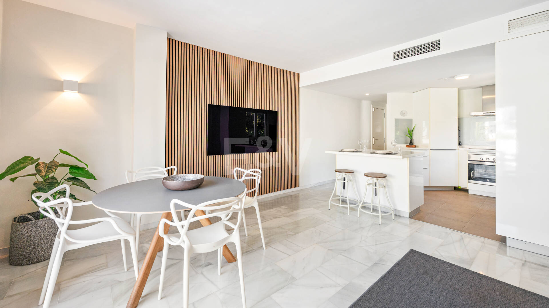 Duplex Penthouse w pierwszej lokalizacji w Nueva Andalucía