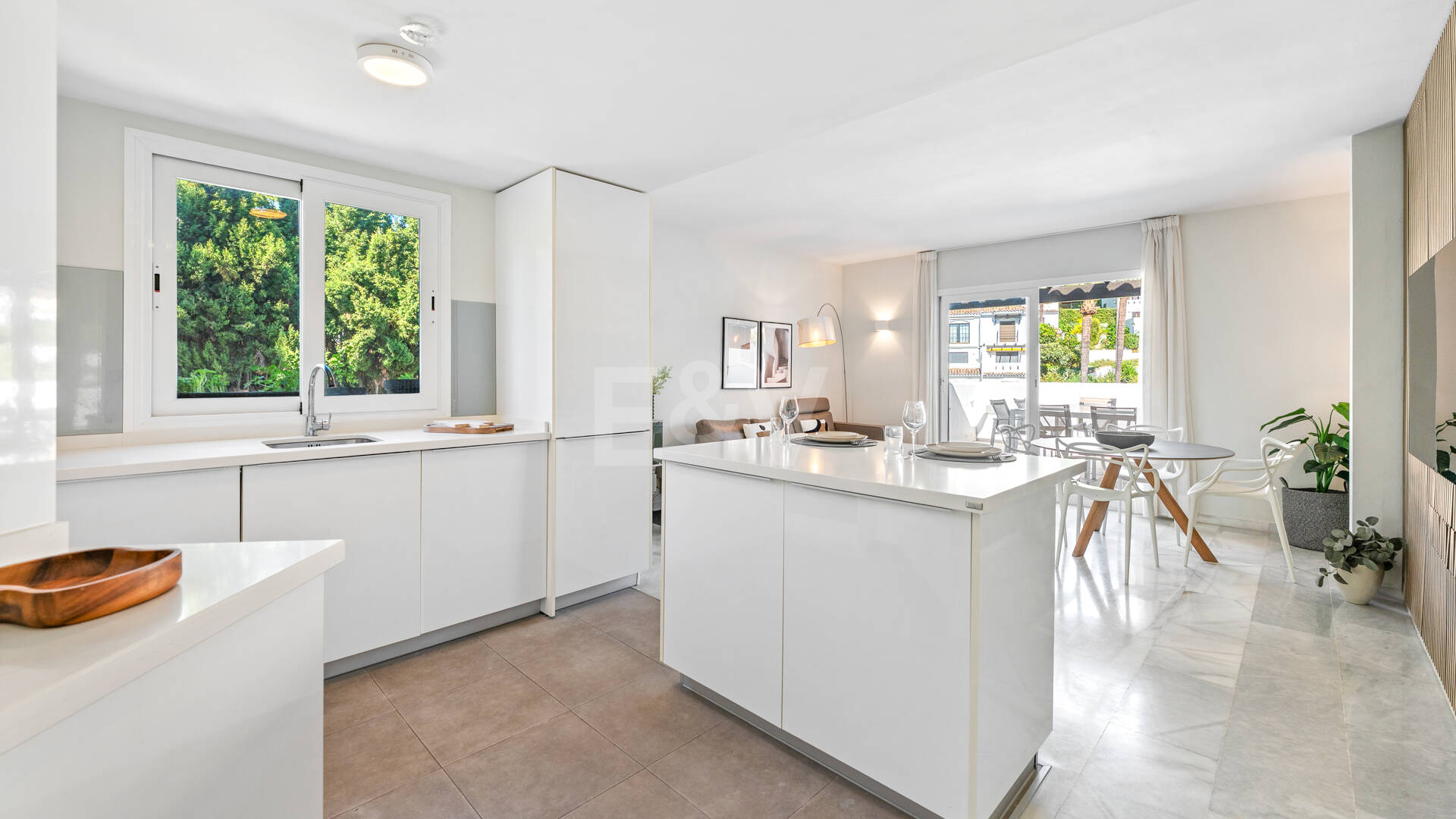 Duplex Penthouse w pierwszej lokalizacji w Nueva Andalucía
