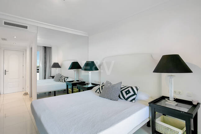 Elegantes Apartment mit 4 Schlafzimmern am Strand und Meerblick in Playa Esmeralda