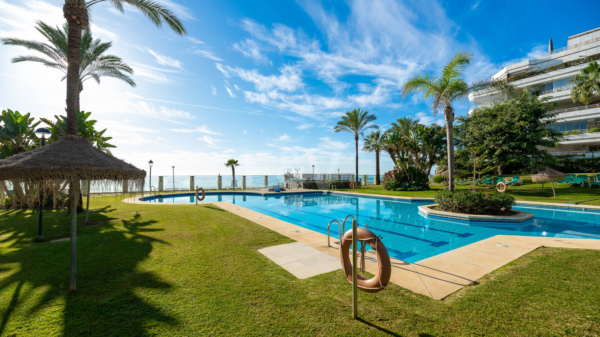 Elegantes Apartment mit 4 Schlafzimmern am Strand und Meerblick in Playa Esmeralda
