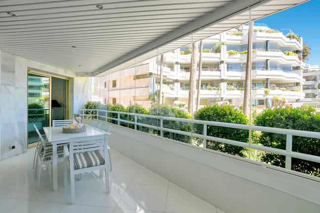 Elegantes Apartment mit 4 Schlafzimmern am Strand und Meerblick in Playa Esmeralda